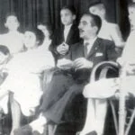 Homero Silva cercado de crianças