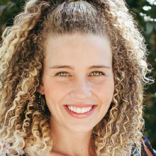 Débora Lagranha, "Debby"