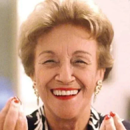 Nair Bello 