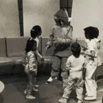 Alby Ramos e as crianças em Patati Patatá